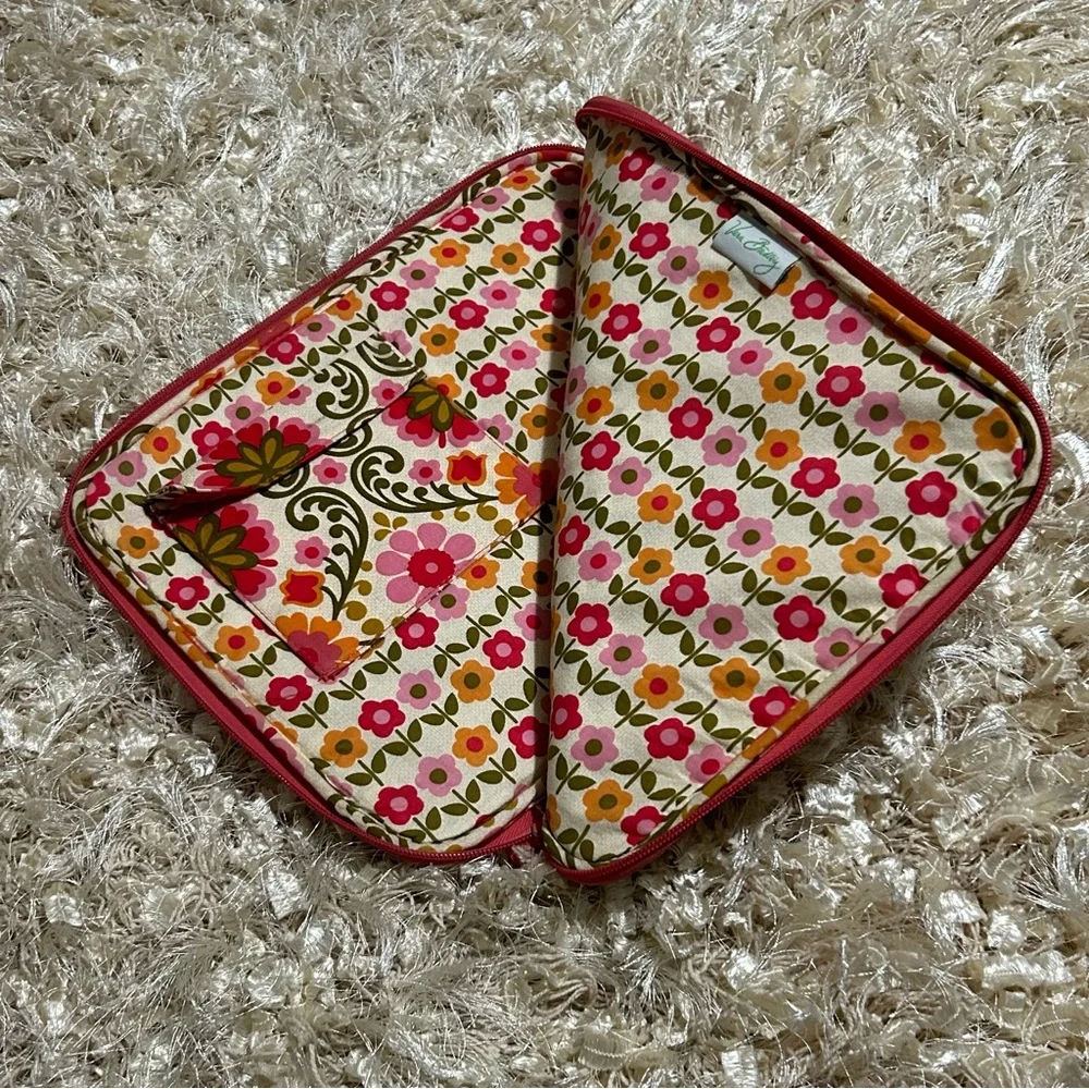 Vera Bradley | Laptop Case Flower Pattern - Picture 8 of 9
